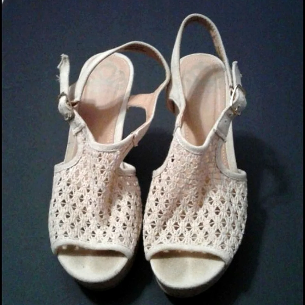 Fergalicious Boho Retro Y2K Cream Caged Cork Heels Platform Sandals 6
